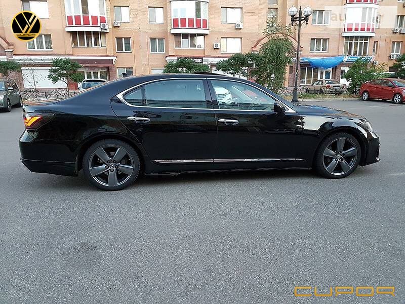 Lexus LS 460